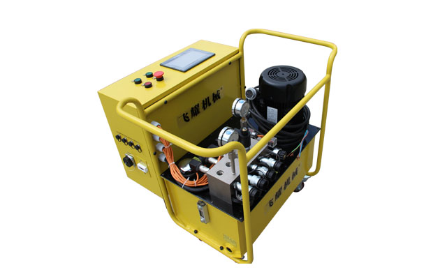 便攜式PLC橋梁多點同步頂升系統——低壓